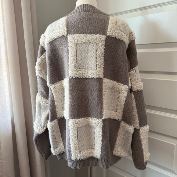 Hudson Gray Wanna Be Close Checkered Cardigan — Size Medium - Picture 5 of 6